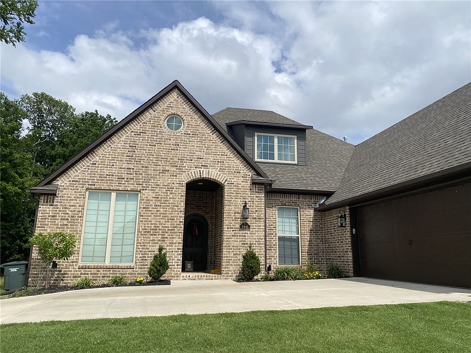 1st image of 186 N Hawkstone Dr