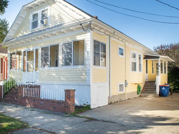 89 Norman St, New Bedford, MA 02744