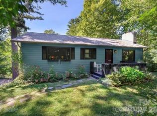 30 Whipporwill Dr, Weaverville, NC 28787