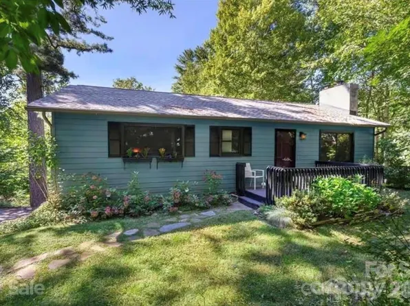 30 Whipporwill Dr, Weaverville, NC 28787