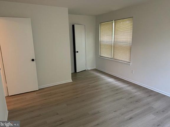 5th image of 602 S Dove Rd #B