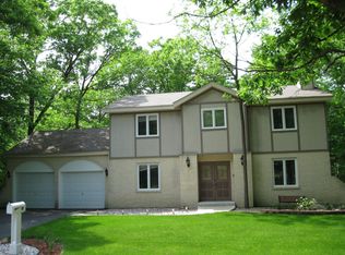 37 Woodland Gln, Park Forest, IL 60466