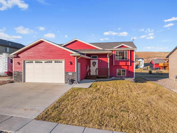 2597 Meadows Dr, Sturgis, SD 57785