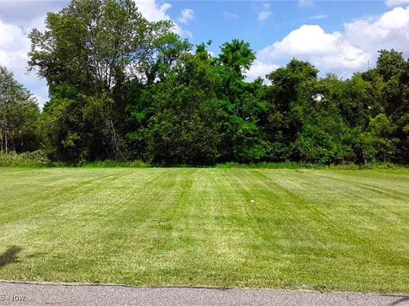 Floyd St, Steubenville, OH 43953