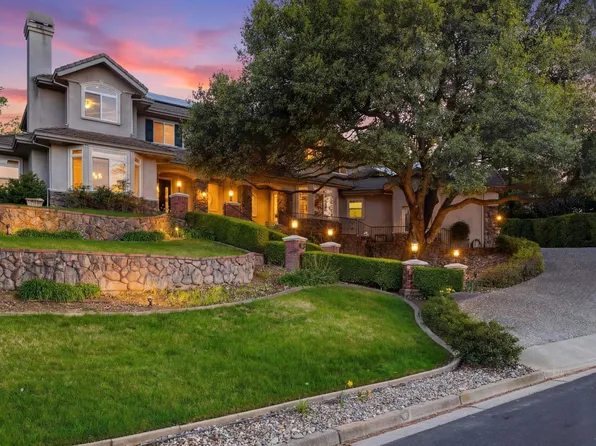 2054 Pinecrest Ct, Vacaville, CA 95688