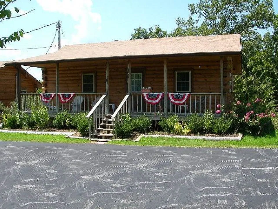 2224 Central Blvd #7