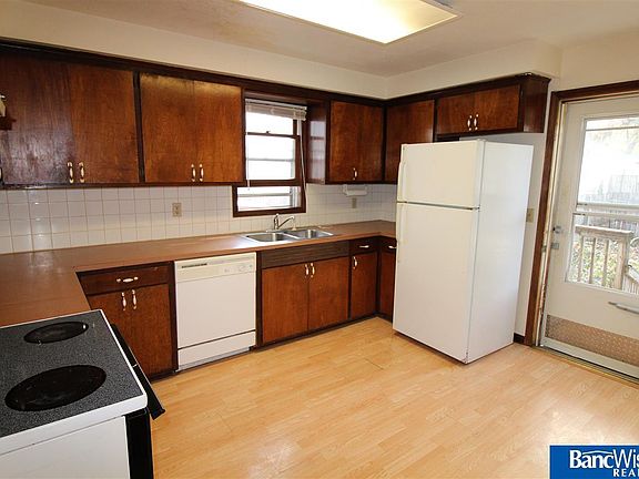 5th image of 1751 South St