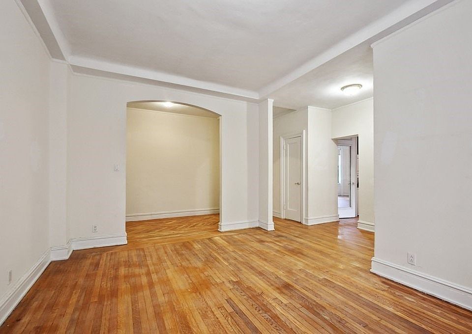 2nd image of 525 W End Ave APT 5E