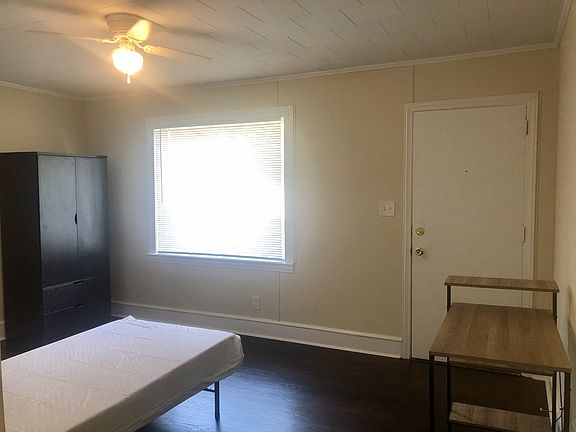 3rd image of 413 W South St #4629764