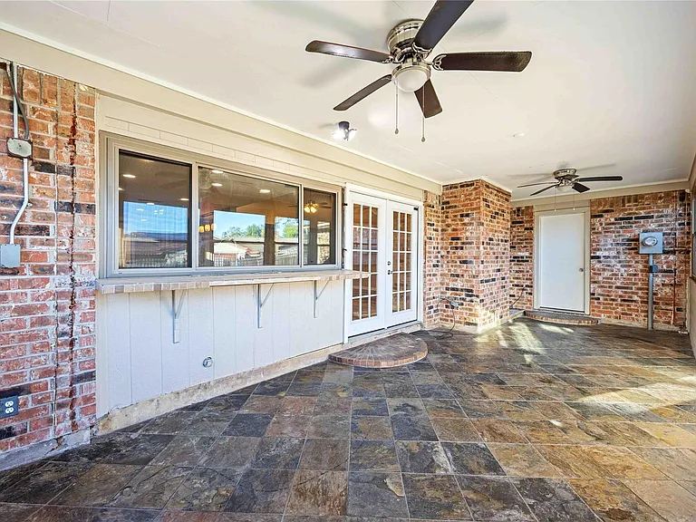 14515 Merry Meadow Dr — Photo 12