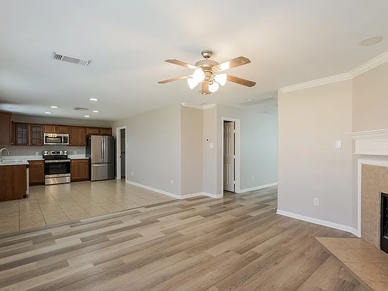 8410 Tararin Ln — Photo 6