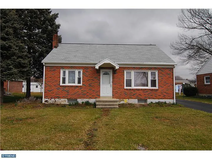 3413 Reading Crest Ave photo 1