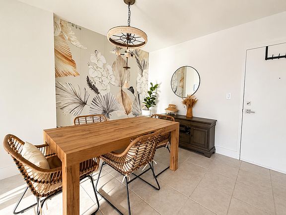 2nd image of 2801 NE 183rd St APT 1212W