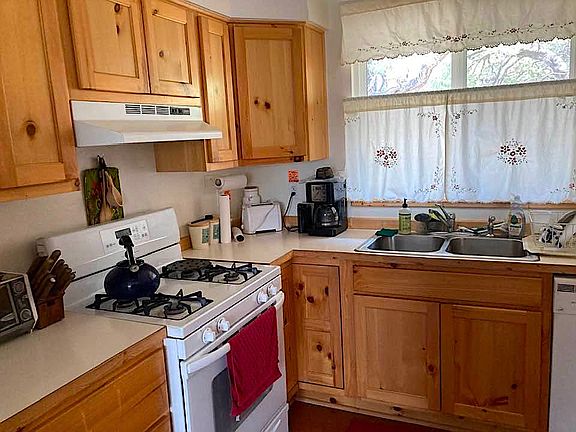 3rd image of 1210 Chaparral Way