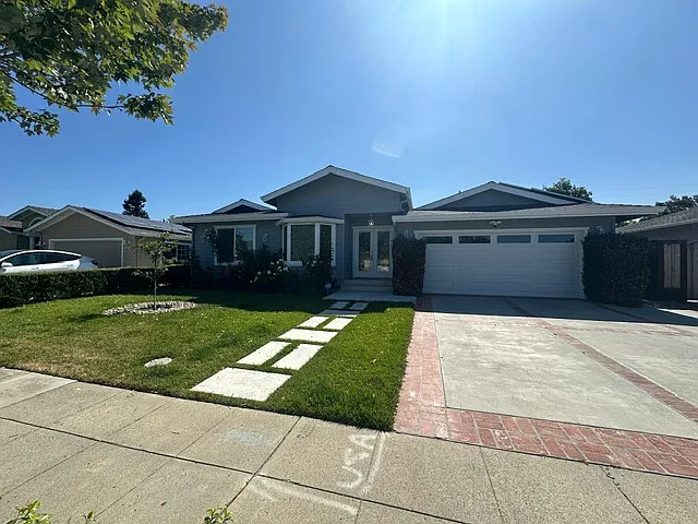 5140 Noella Way — Photo 17
