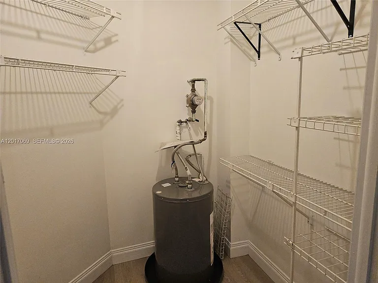 8290 Lake Dr #308 — Photo 12