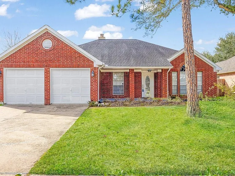 2922 Abbey Field Dr — Photo 1