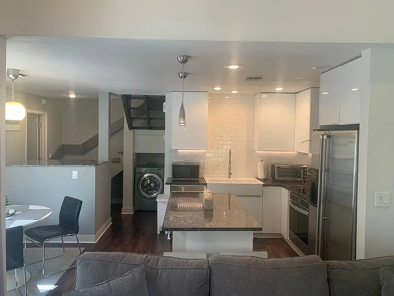 602 N May St #45 — Photo 6