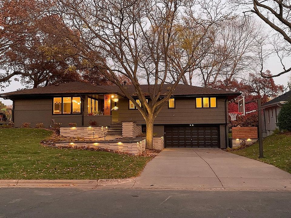1st image of 6713 W Shore Dr