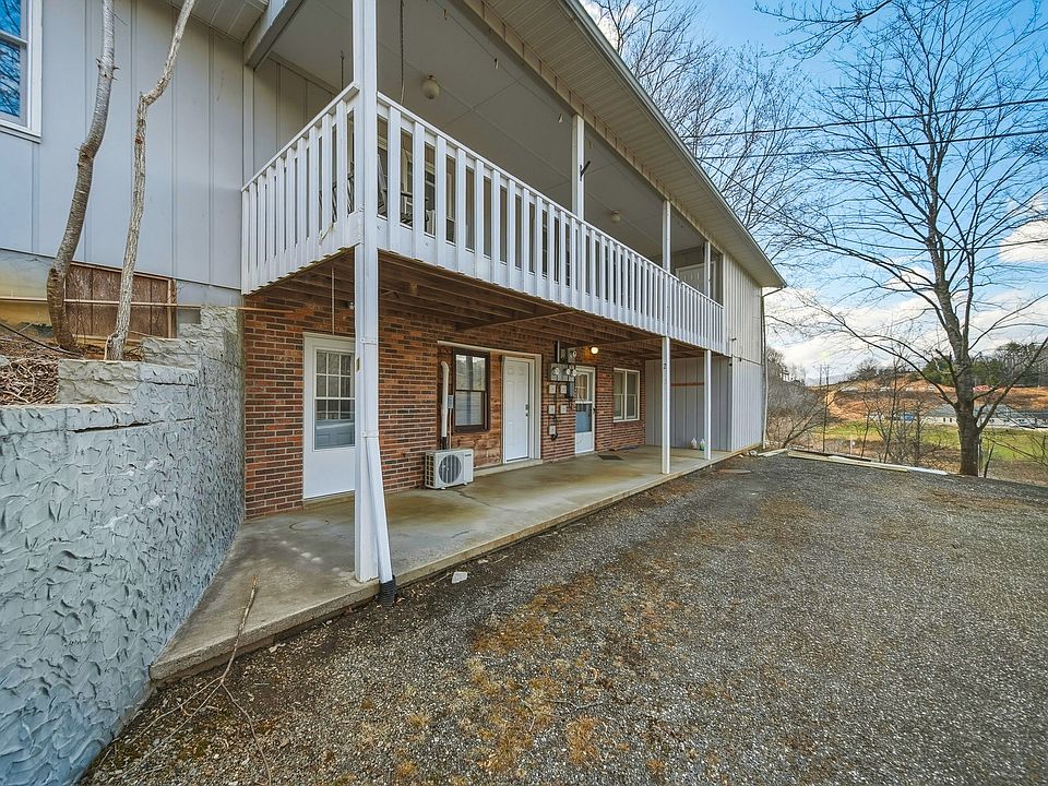 1st image of 80 Lindsey Ln #1
