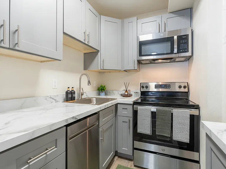 Stockbridge Apartment Homes — Photo 6