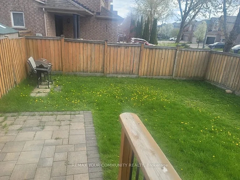 25 Laura Sabrina Dr — Photo 19