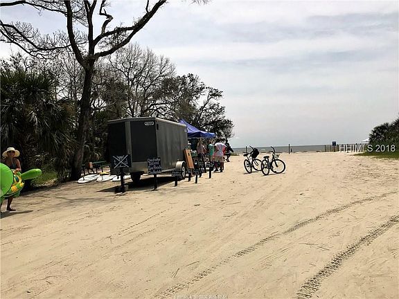 3rd image of 52 Beach Dr