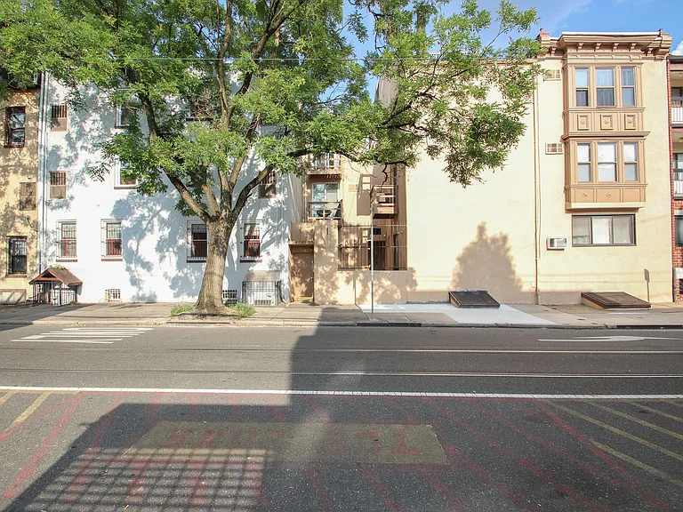 515 S 12th St — Photo 41