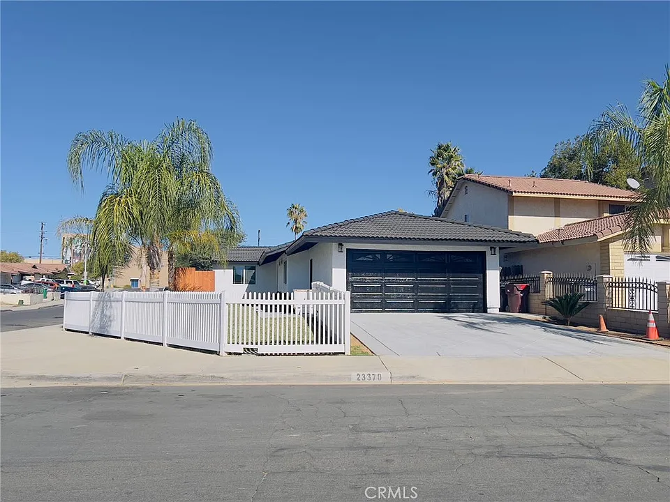 23370 Rolanda Dr