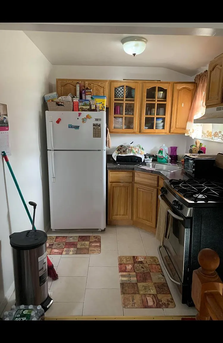 2 bed, 800 sqft, $2,600 — Photo 3