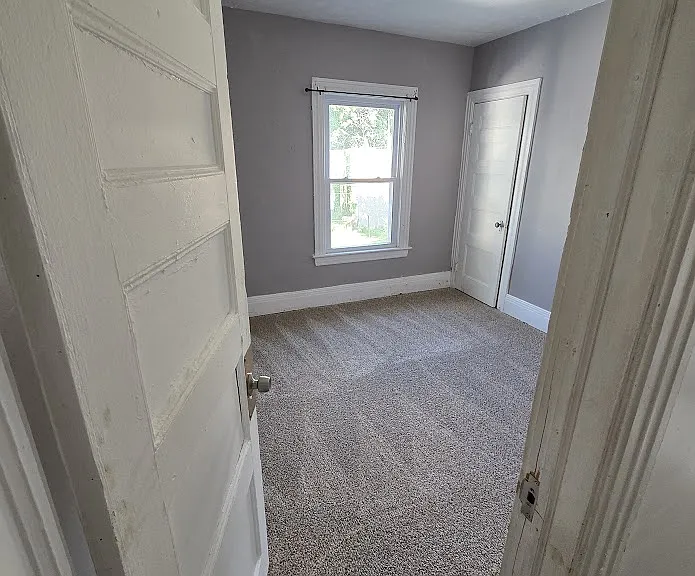 143 Earl St — Photo 11