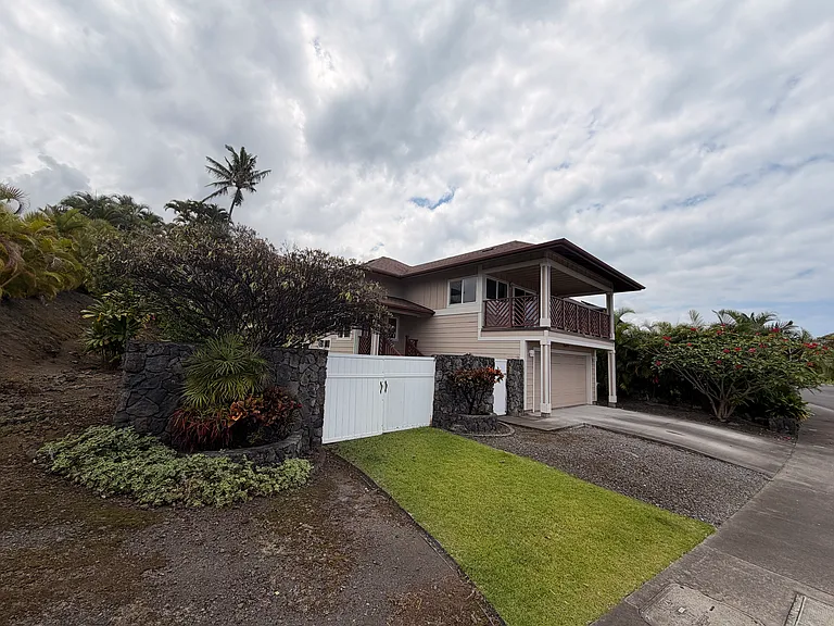 75-679 Lalii Pl — Photo 26