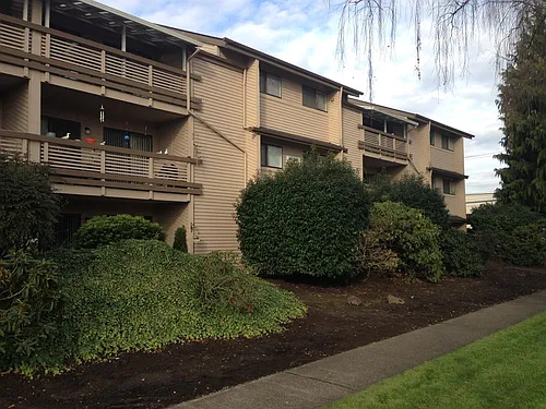 Floor plan 2 Bd/1 Ba Street
