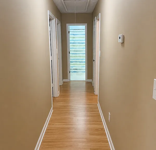 1710 Underwood Dr SE — Photo 3