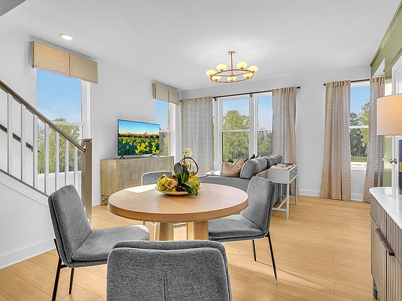 5th image of 615 Hedrick Ridge Rd #109