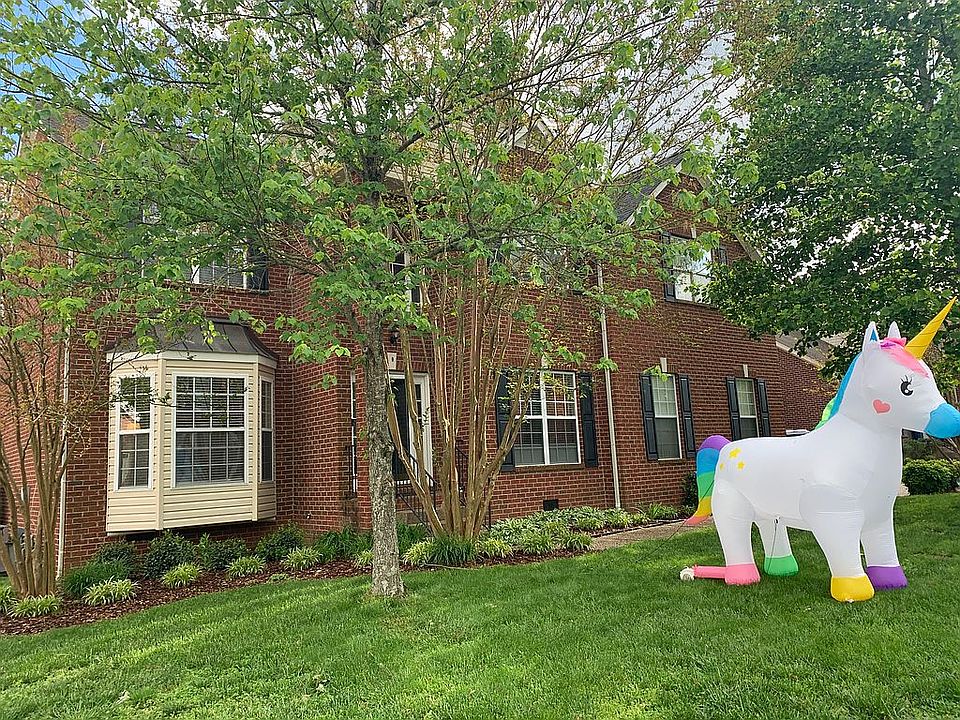 2nd image of 6405 Holly Trace Ct