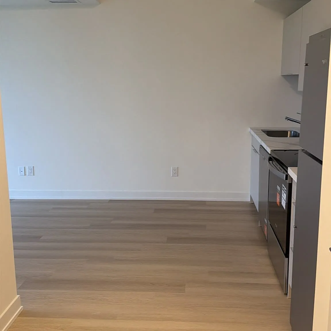 2 bed, $2,500 — Photo 3