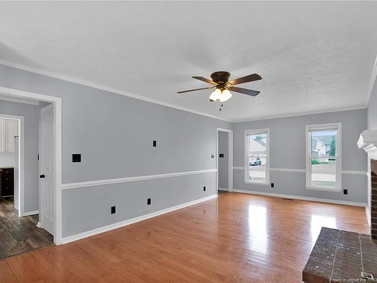 1183 Helmsley Dr — Photo 8