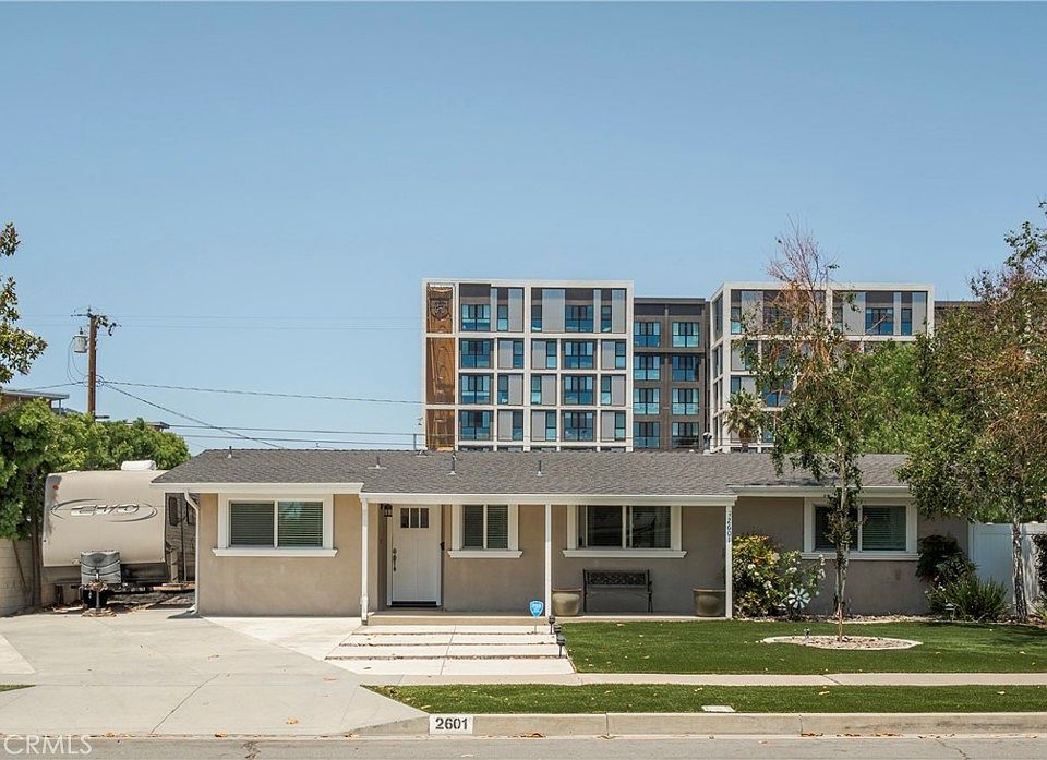 1st image of 2601 Balfour Ave