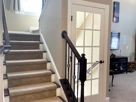 5th image of 2454 Woodhawk Ln