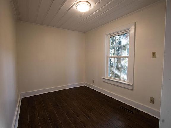 5th image of 500 Bridges St