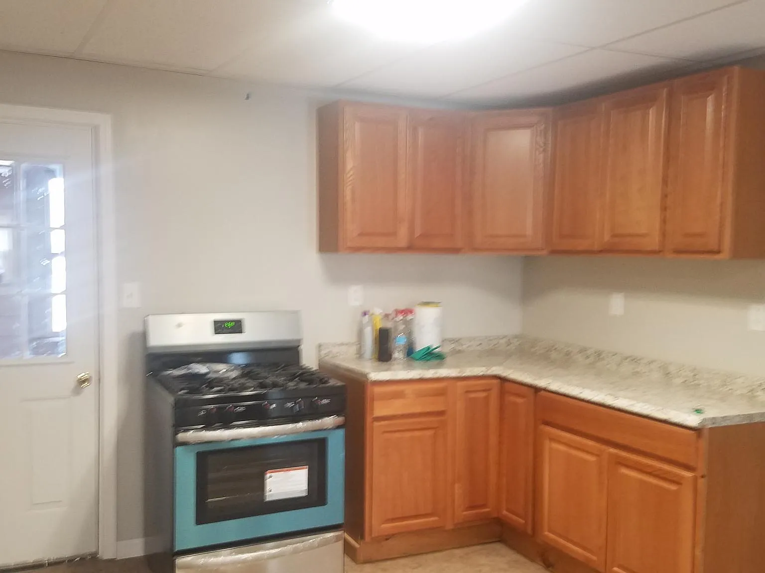 3 bed, 825 sqft, $1,200 — Photo 3