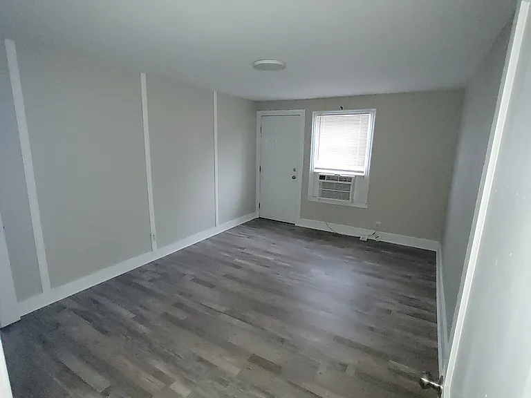 814 Sunset Ave #3 — Photo 2