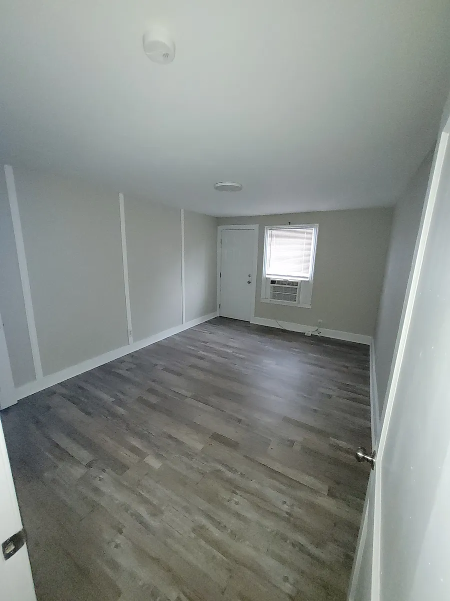 Building Photo - 814 Sunset Ave #3