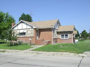 1917 Avenue I, Gothenburg, NE 69138