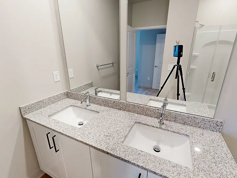 Remington Lake Apartments — Photo 56
