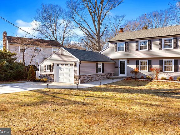 2nd image of 128 Westover Dr