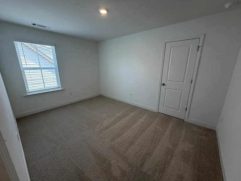 109 Prospect Ave — Photo 30