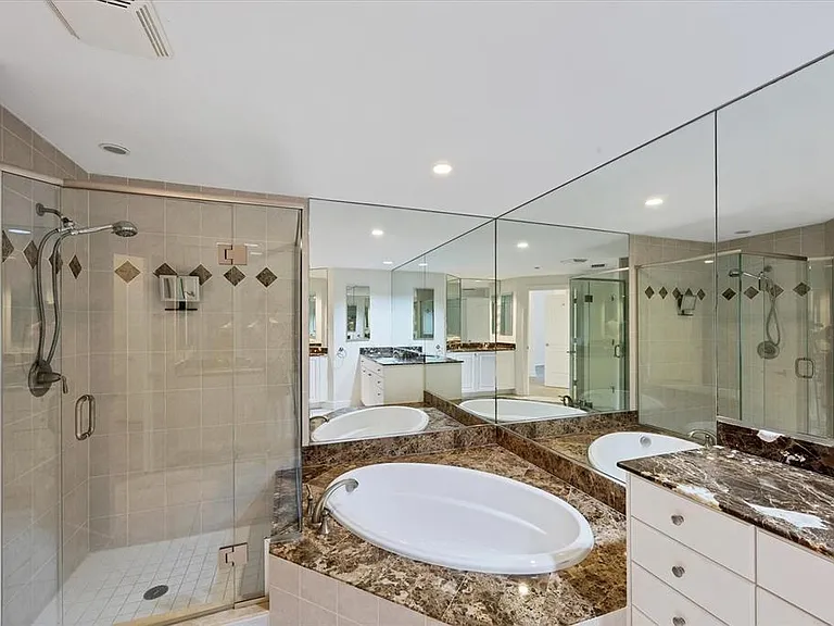 14041 Bellagio Way #214 — Photo 25
