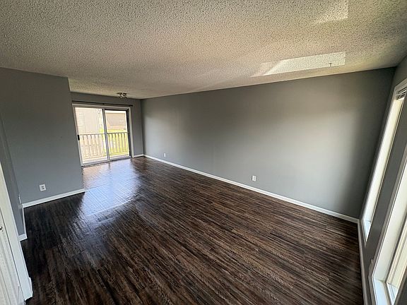 2nd image of 6720-6732 W Par Ln #4